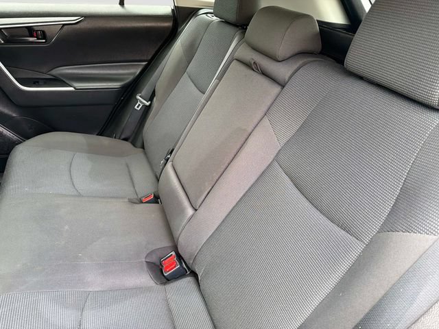 Used 2022 Toyota RAV4 LE AWD/4WD image 13