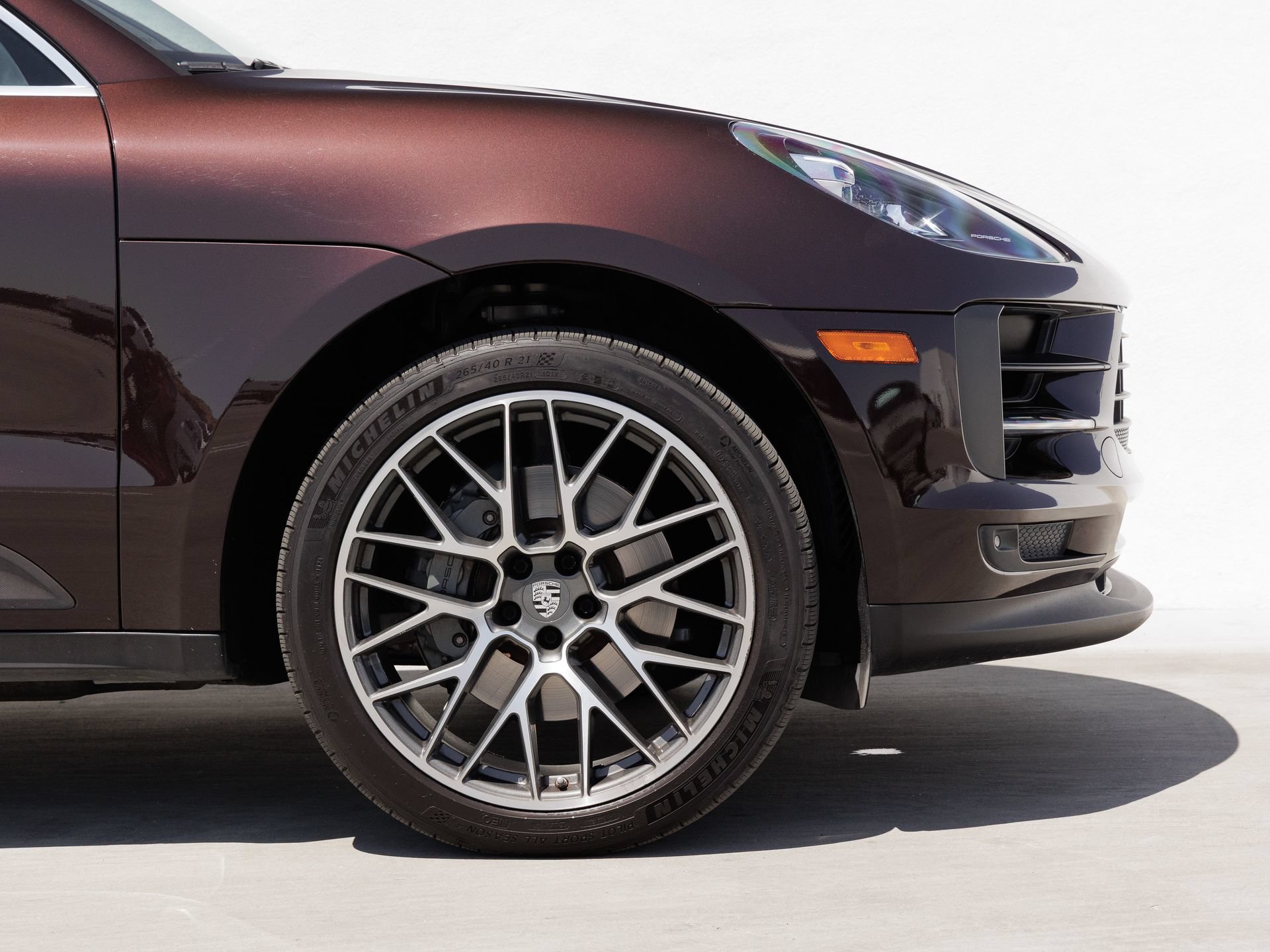 Certified 2021 Porsche Macan S AWD/4WD image 11