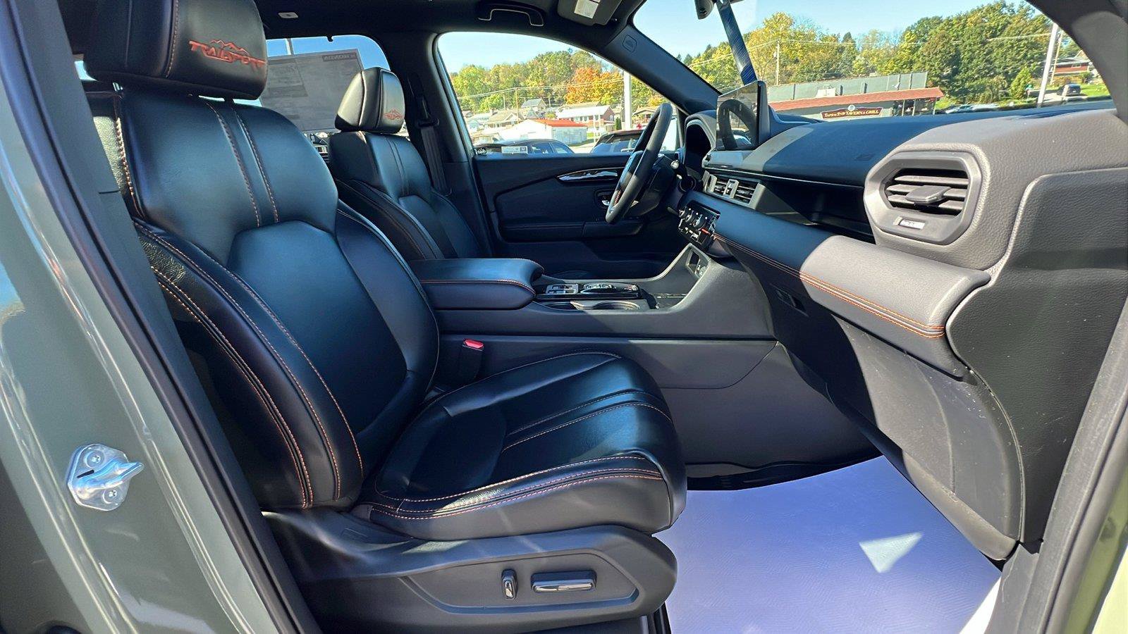 New 2026 Honda Pilot TrailSport image 13