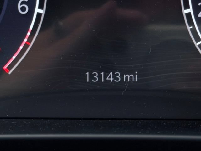 Used 2025 Jeep Grand Cherokee Limited AWD/4WD image 32