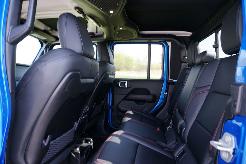 Used 2024 Jeep Gladiator Rubicon image 18