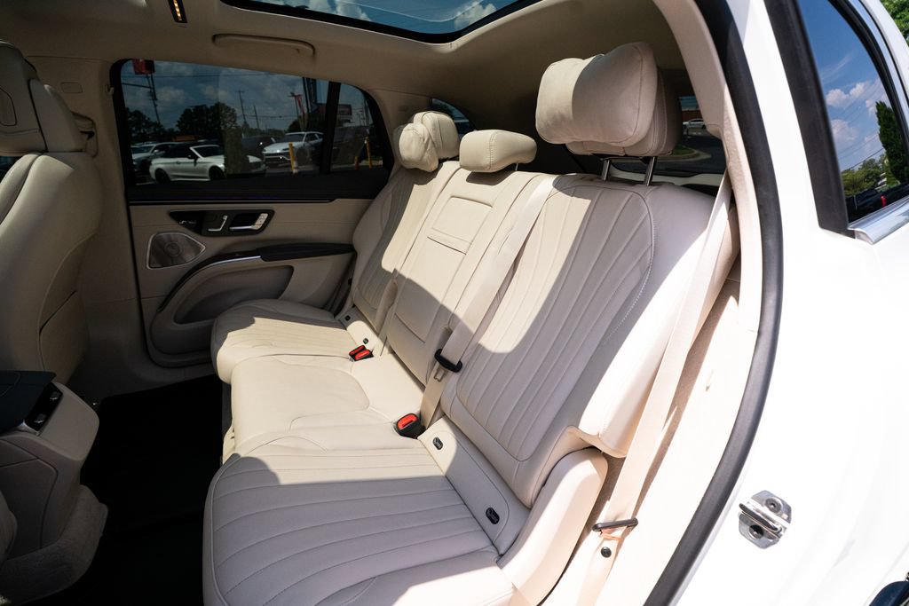 Used 2023 Mercedes-Benz EQS 450+ SUV image 46