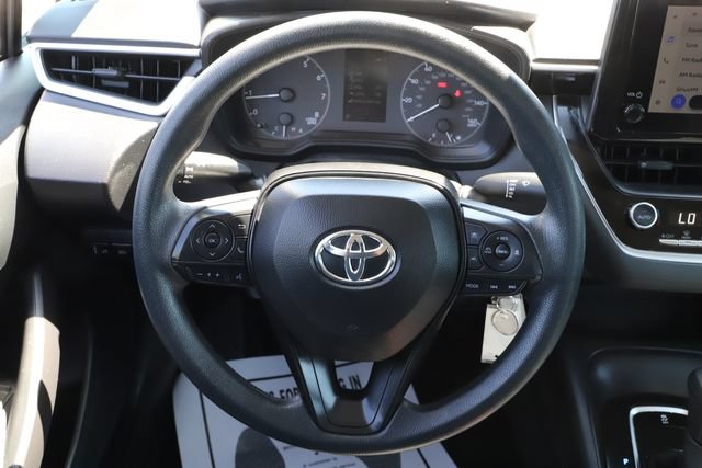 Used 2025 Toyota Corolla LE FWD image 20