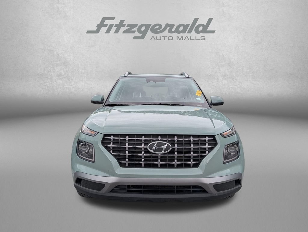 Used 2025 Hyundai Venue SEL FWD video 2