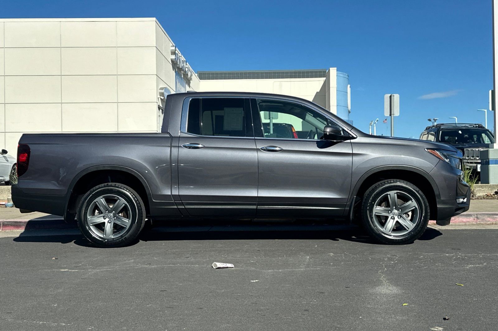 Used 2023 Honda Ridgeline RTL-E image 2