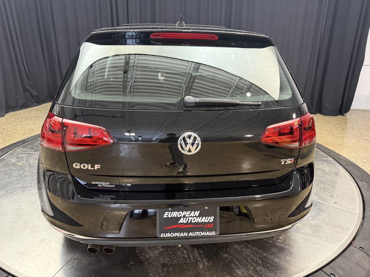 Used 2015 Volkswagen Golf SE image 8