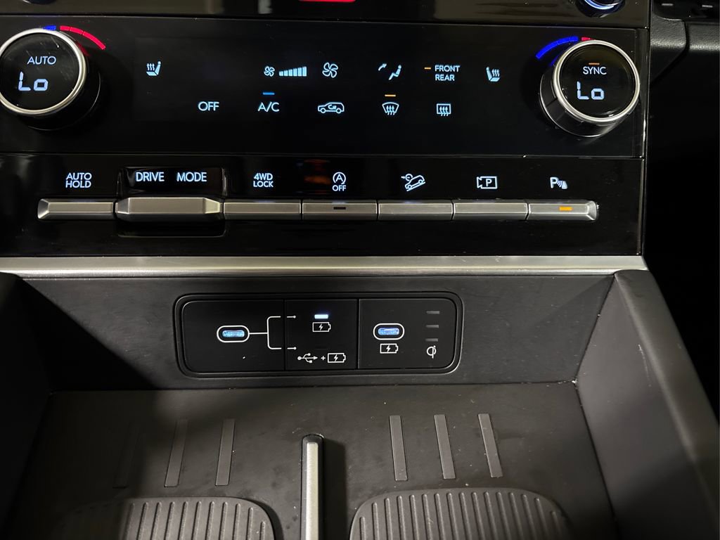 Used 2025 Hyundai Santa Fe SEL image 34