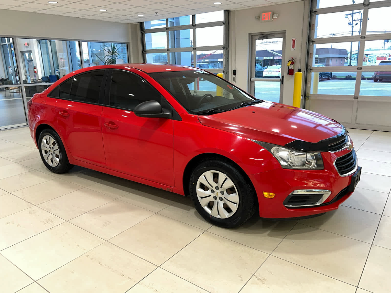 Used 2015 Chevrolet Cruze LS FWD image 1