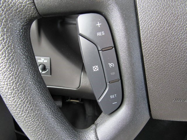 Used 2023 GMC Savana 2500 w/ Driver Convenience Package image 16