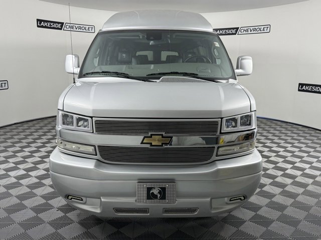 New 2024 Chevrolet Express 2500 Extended image 9
