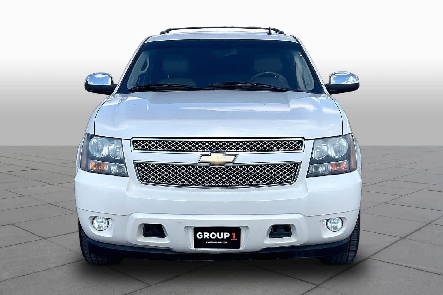 Used 2011 Chevrolet Tahoe LTZ RWD image 3