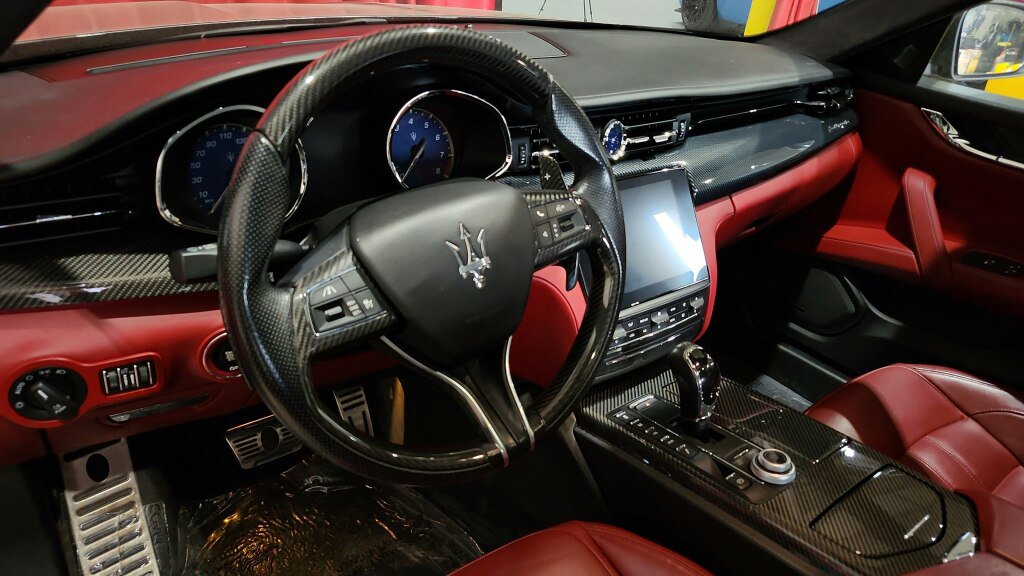 Used 2017 Maserati Quattroporte GTS GranSport RWD image 15