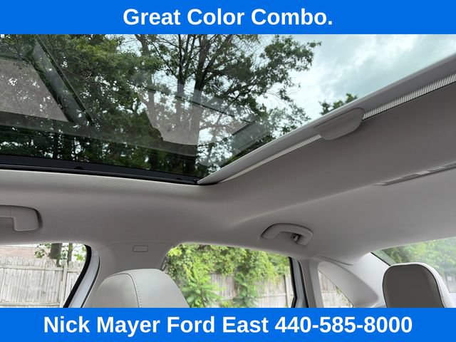 Used 2023 Volkswagen Jetta SE w/ Panoramic Sunroof Package FWD image 28
