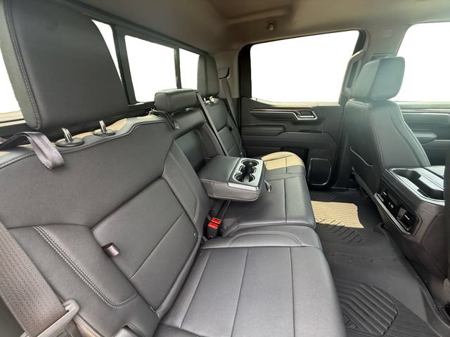 Used 2024 GMC Sierra 1500 AT4 w/ Technology Package AWD/4WD image 25