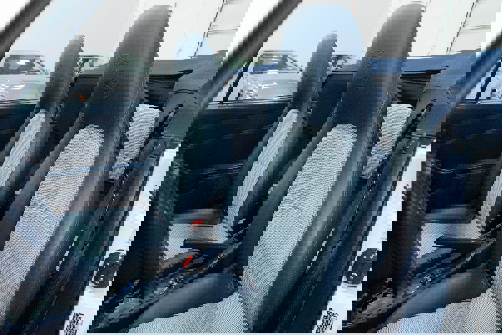 Used 1997 Porsche 911 Cabriolet image 20