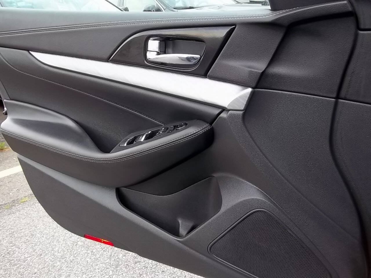 Used 2016 Nissan Maxima 3.5 SV FWD image 13