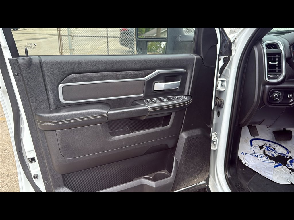 Used 2024 RAM 2500 Big Horn image 7