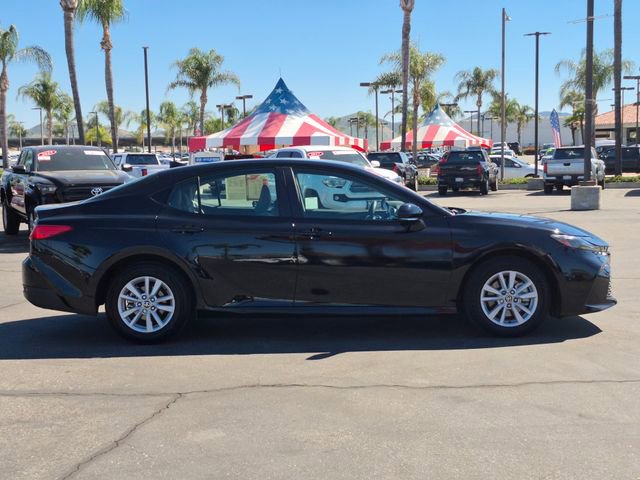 Used 2026 Toyota Camry LE w/ Convenience Package image 4