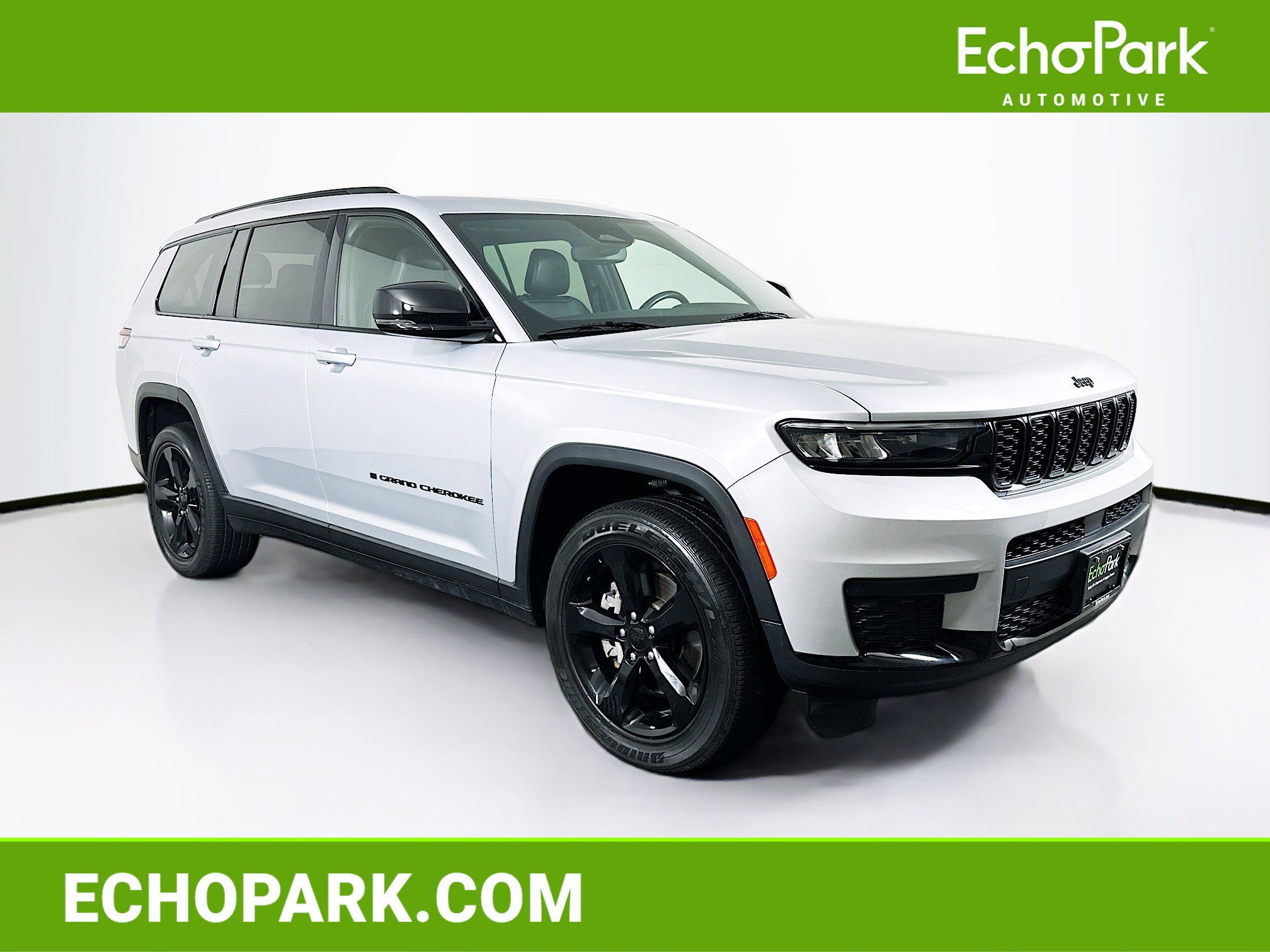 Used 2021 Jeep Grand Cherokee L Laredo image 1