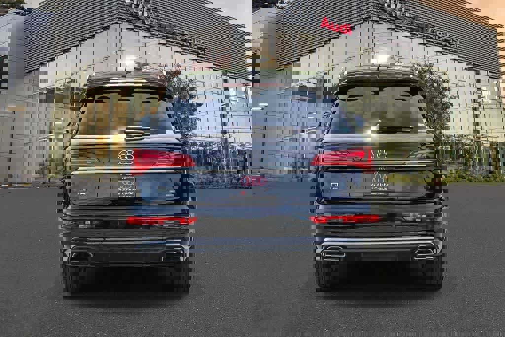 Used 2022 Audi Q5 2.0T Premium image 3