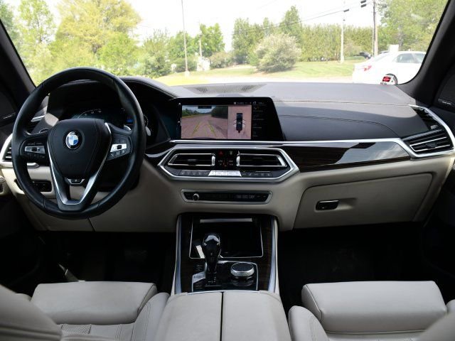 Used 2021 BMW X5 xDrive40i w/ Premium Package image 17