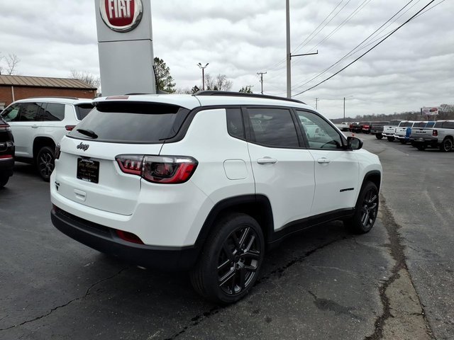 New 2026 Jeep Compass Latitude image 3