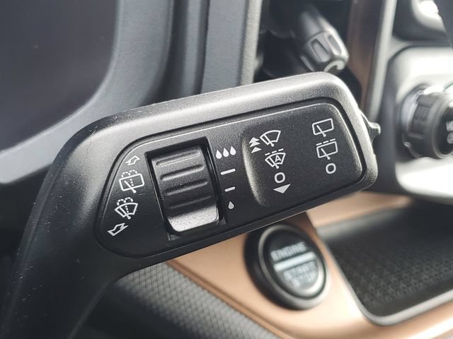 Used 2022 Ford Bronco Sport Outer Banks w/ Tech Package AWD/4WD image 11