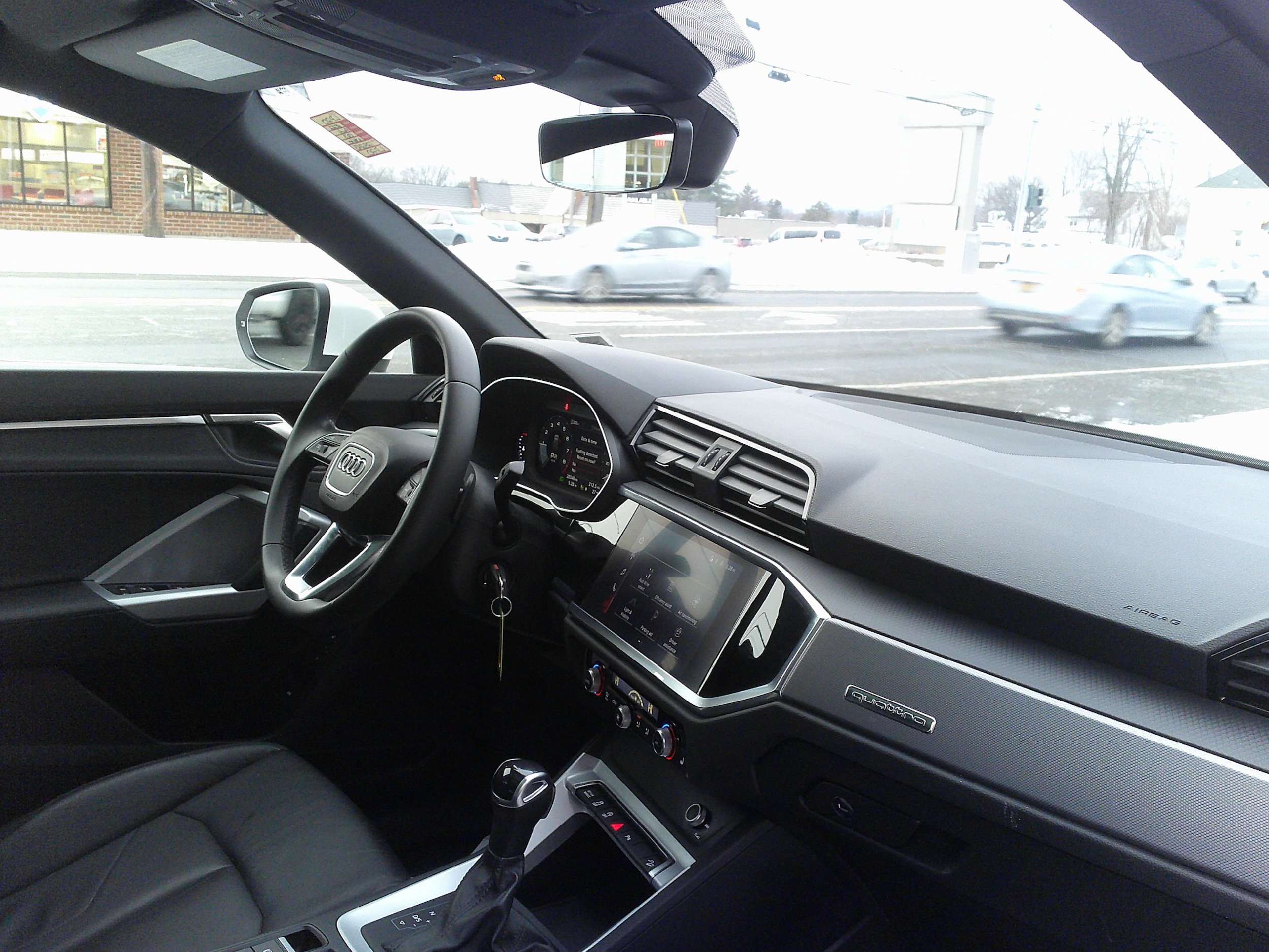 Used 2025 Audi Q3 2.0T Premium image 16