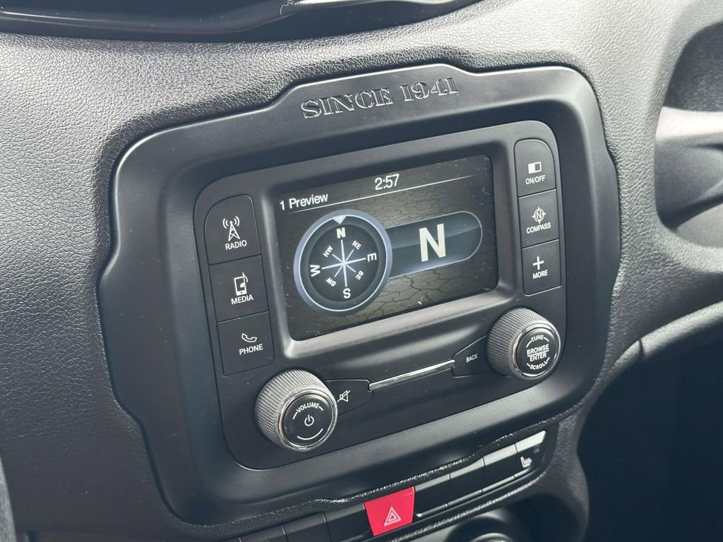 Used 2015 Jeep Renegade Latitude w/ Cold Weather Group II image 25