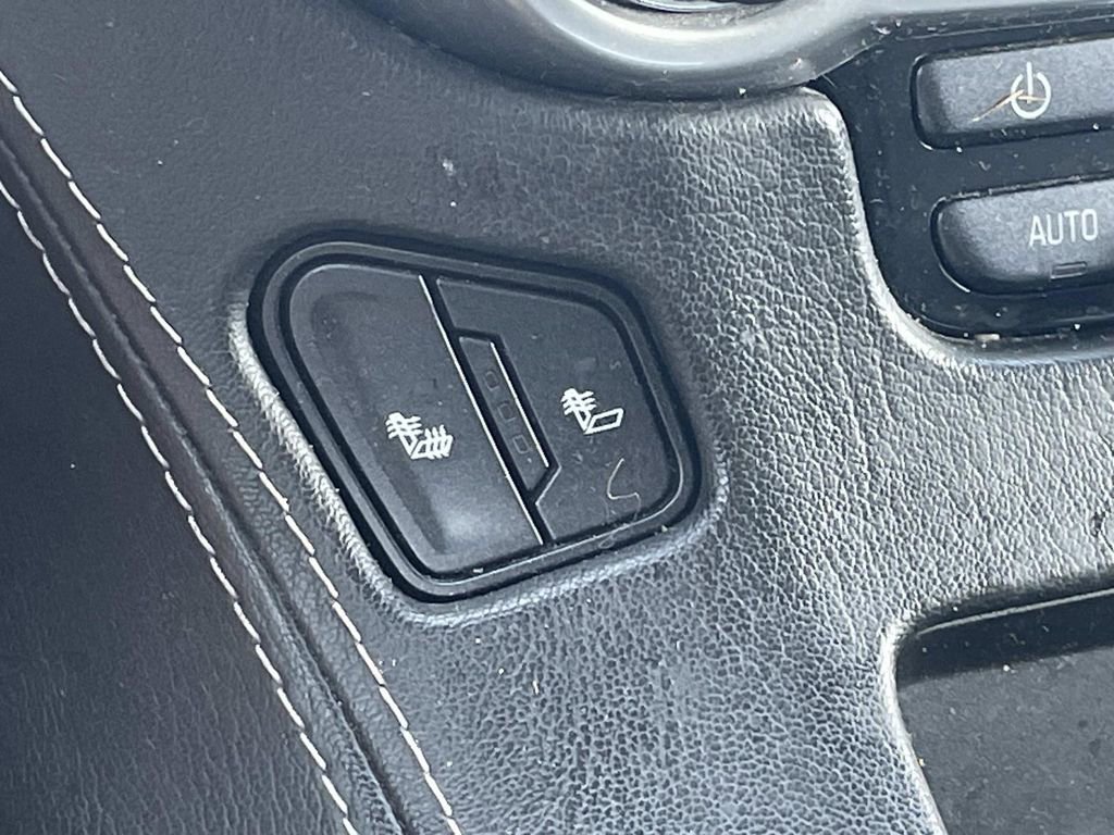 Used 2017 Chevrolet Suburban LT image 27