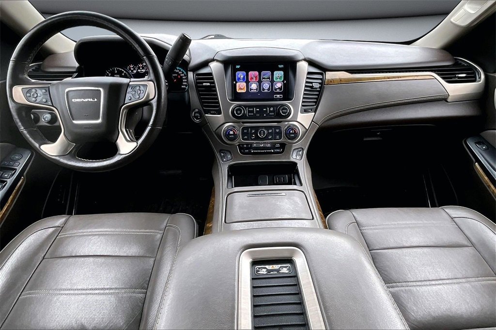 Used 2017 GMC Yukon Denali w/ Open Road Package image 7