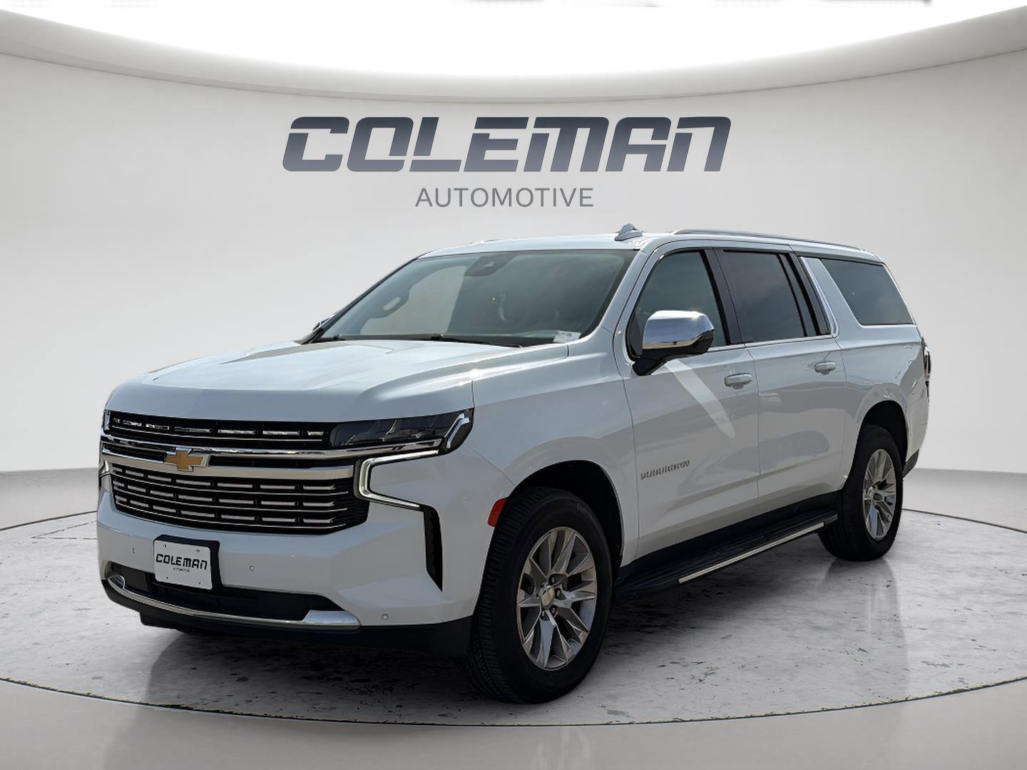Used 2023 Chevrolet Suburban Premier image 1