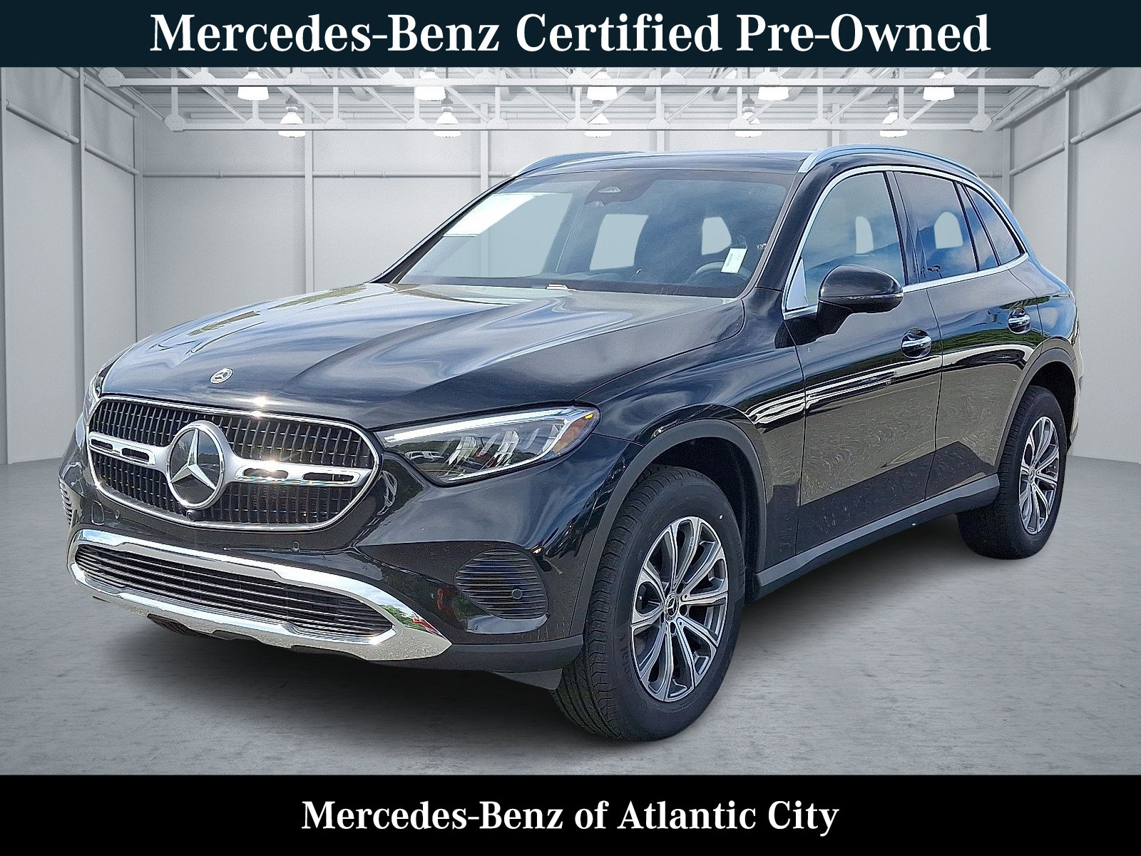 Certified 2025 Mercedes-Benz GLC 300 4MATIC image 3