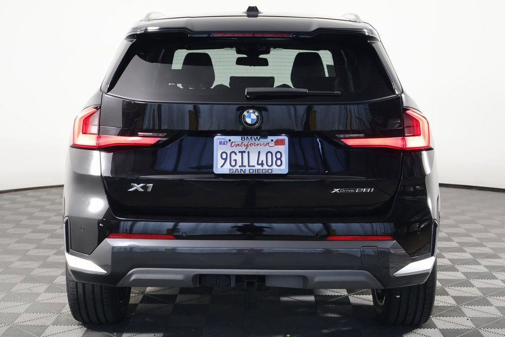 Used 2023 BMW X1 xDrive28i w/ Convenience Package AWD/4WD image 5
