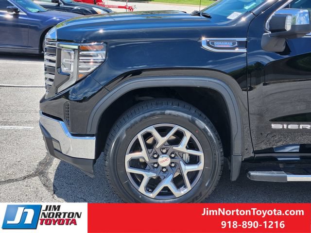 Used 2023 GMC Sierra 1500 SLT w/ SLT Premium Package AWD/4WD image 9
