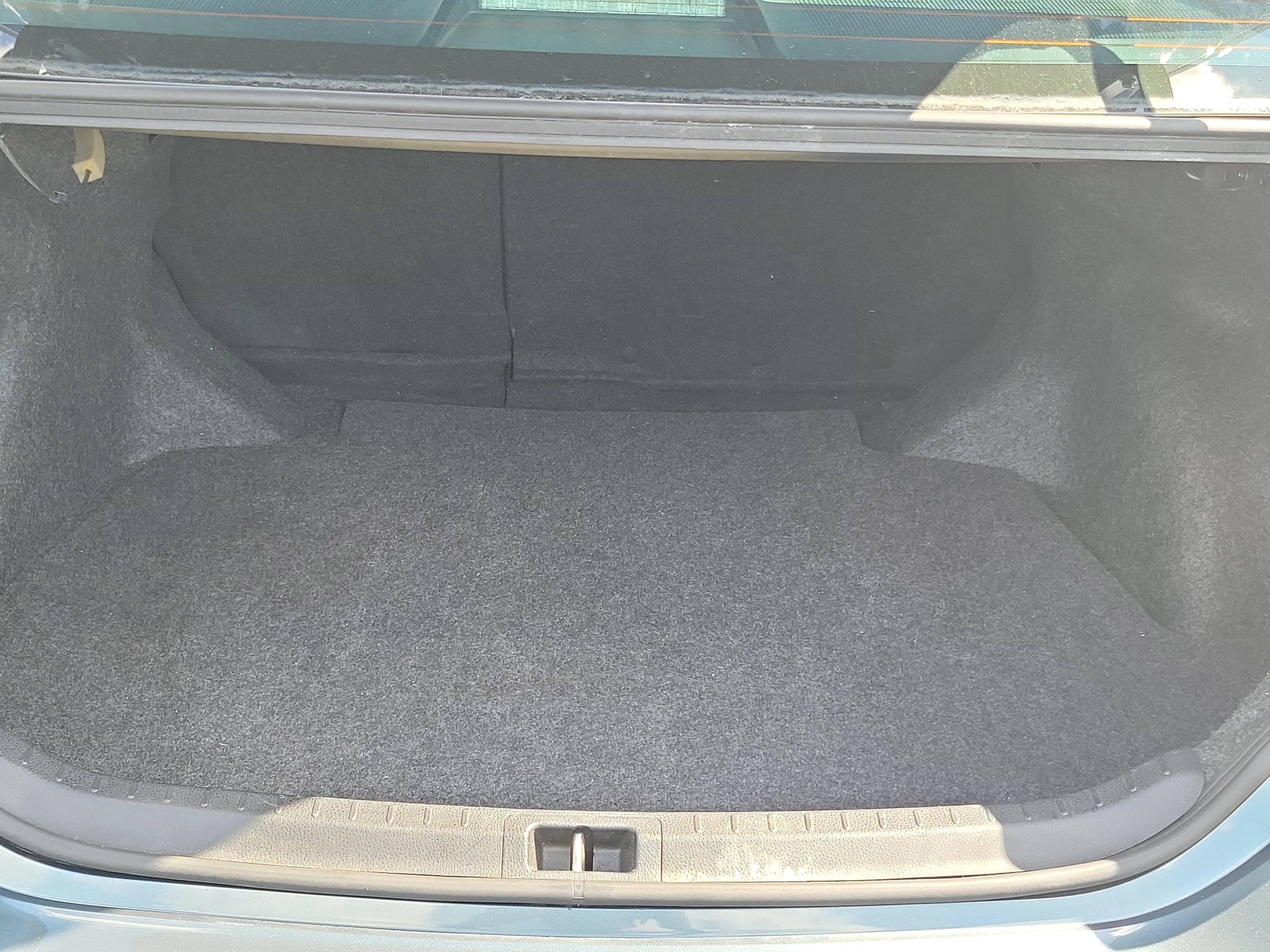 Certified 2018 Toyota Corolla LE FWD image 9
