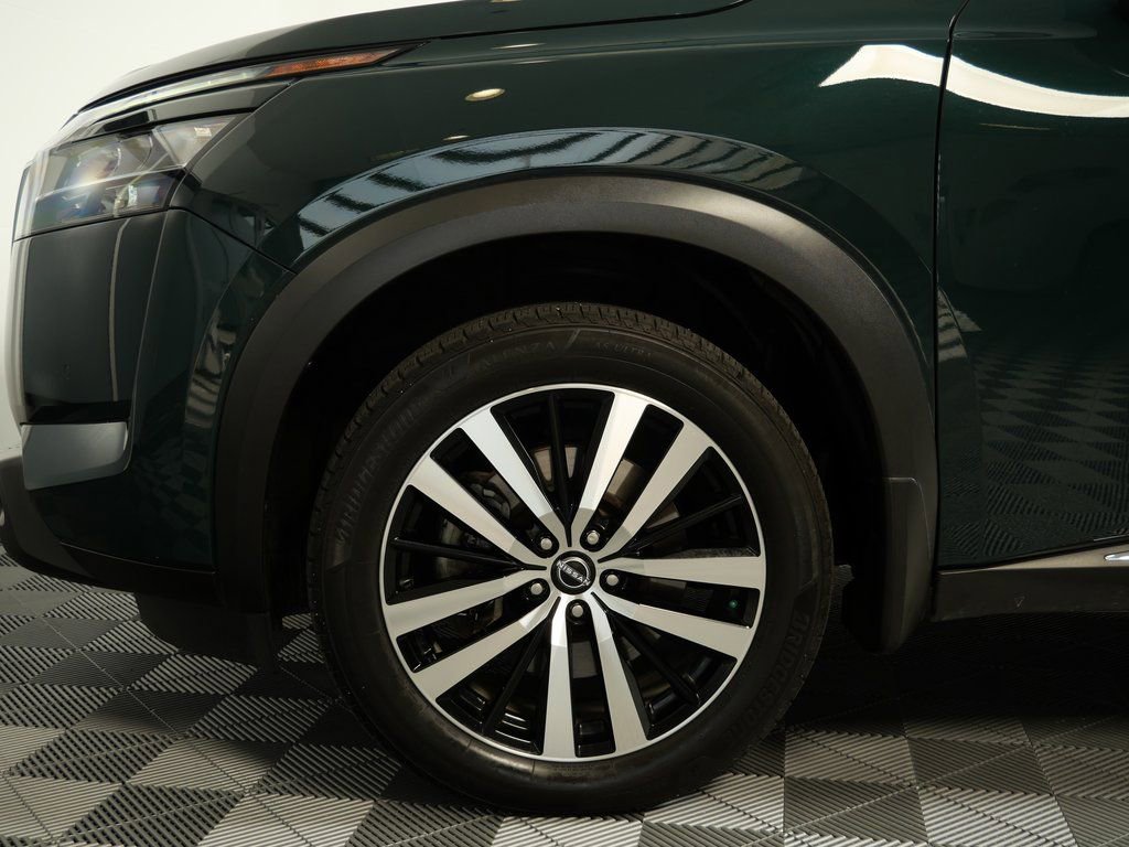 Used 2023 Nissan Pathfinder Platinum w/ Cargo Package image 8