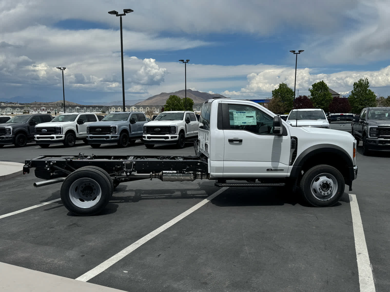 New 2026 Ford F550 4x4 Regular Cab Super Duty w/ XL Chrome Package image 7