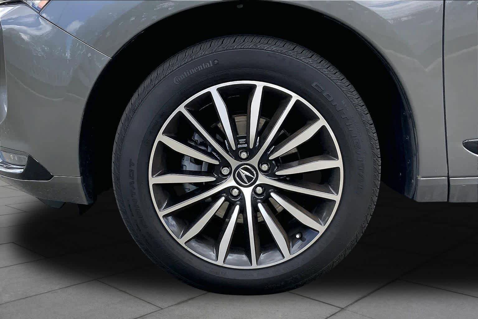 Used 2025 Acura RDX SH-AWD w/ Advance Package image 11