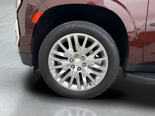 Used 2023 Chevrolet Suburban RST w/ Luxury Package image 12