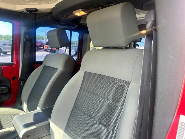 Used 2010 Jeep Wrangler Unlimited Sport AWD/4WD image 19