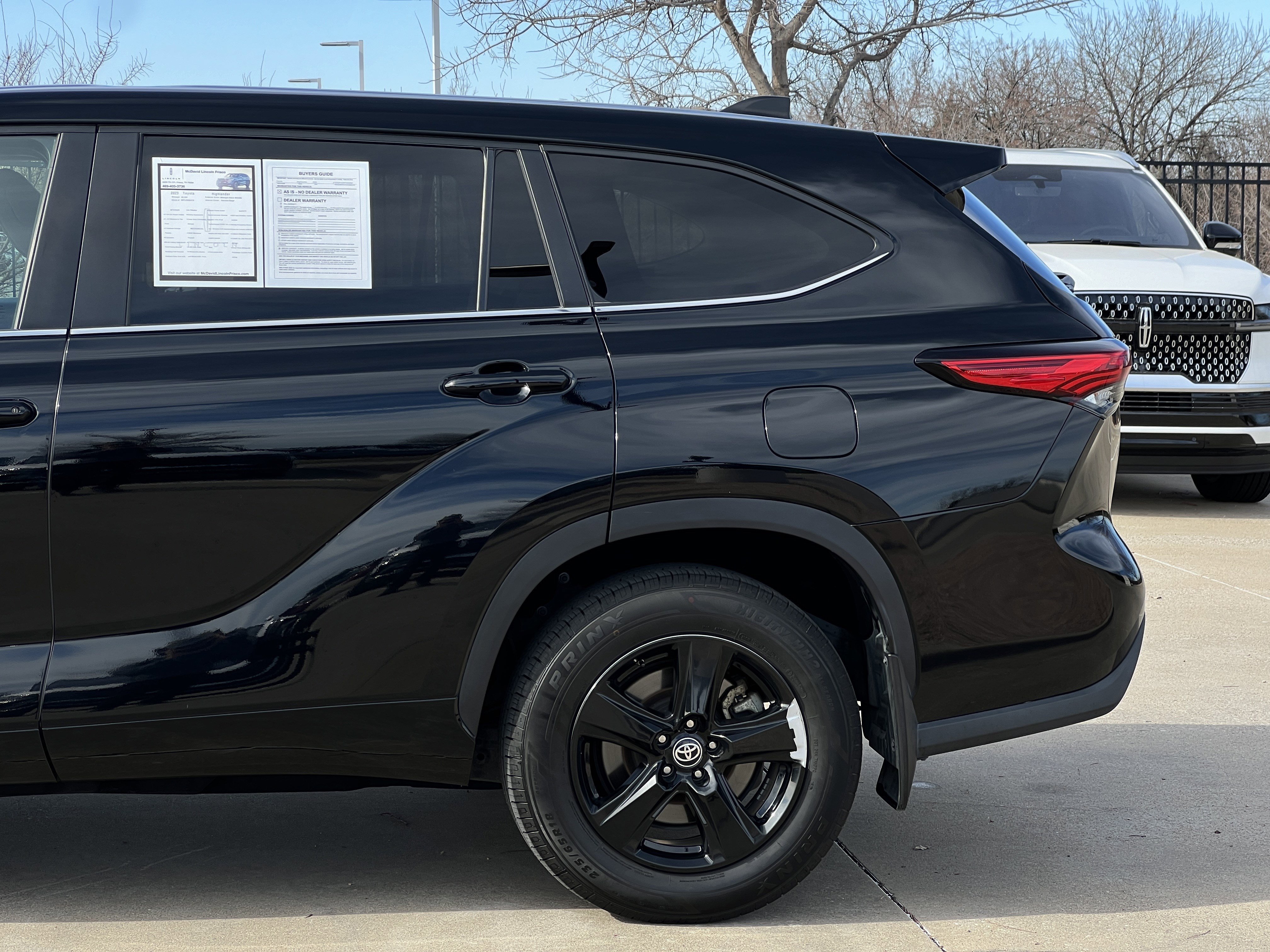 Used 2023 Toyota Highlander L image 6