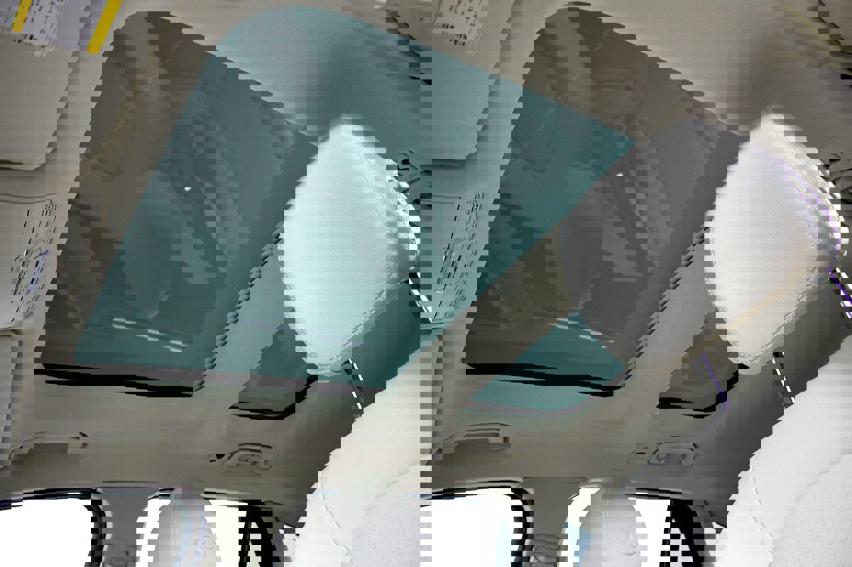 Used 2017 Mercedes-Benz GLC 300 4MATIC image 40