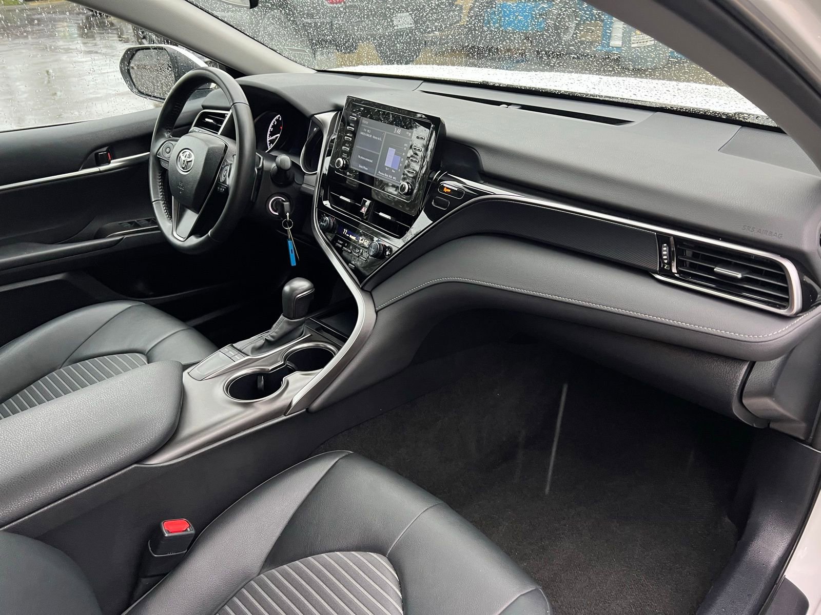 Used 2024 Toyota Camry SE FWD image 17