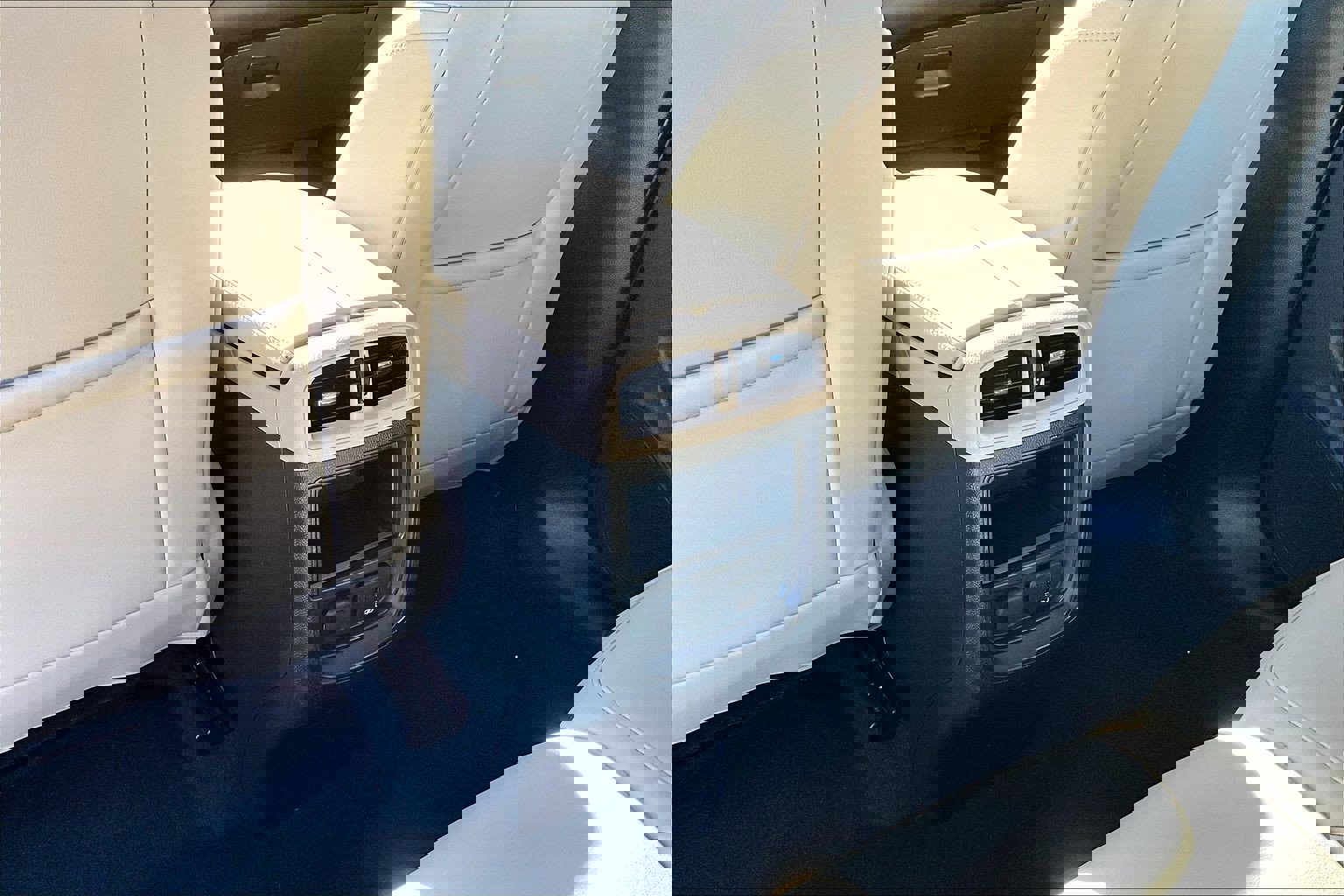 Used 2017 Buick Envision Preferred w/ LPO, Cargo Package image 11