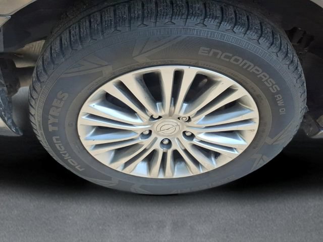 Used 2013 Chrysler Town & Country Touring-L w/ Driver Convenience Group FWD image 9