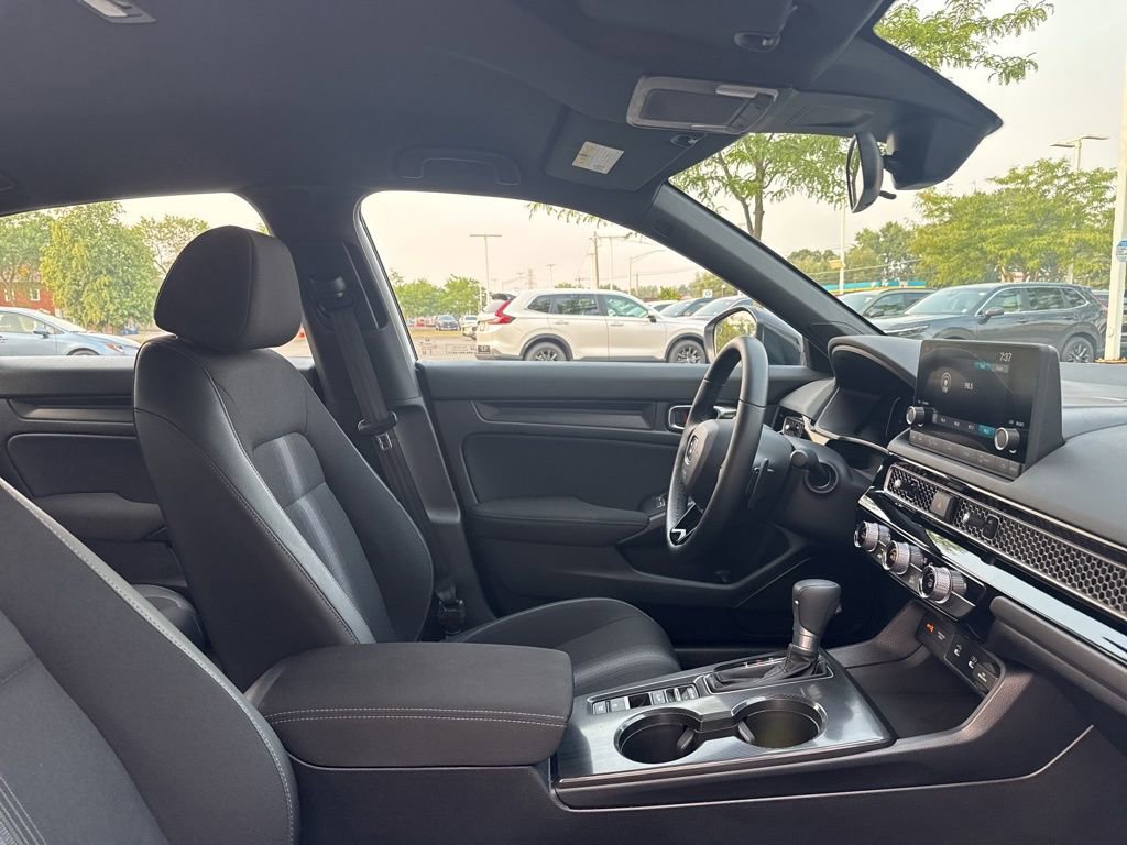 Certified 2025 Honda Civic Sport image 17