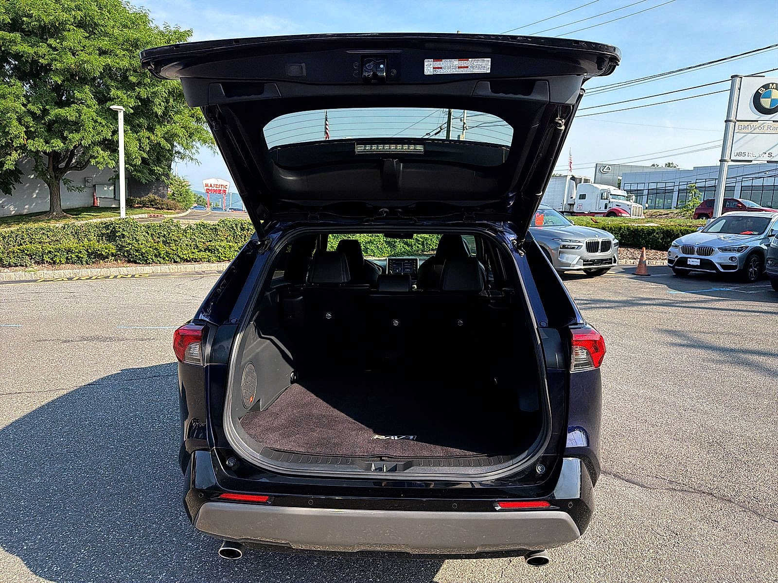 Used 2020 Toyota RAV4 XSE AWD/4WD image 27