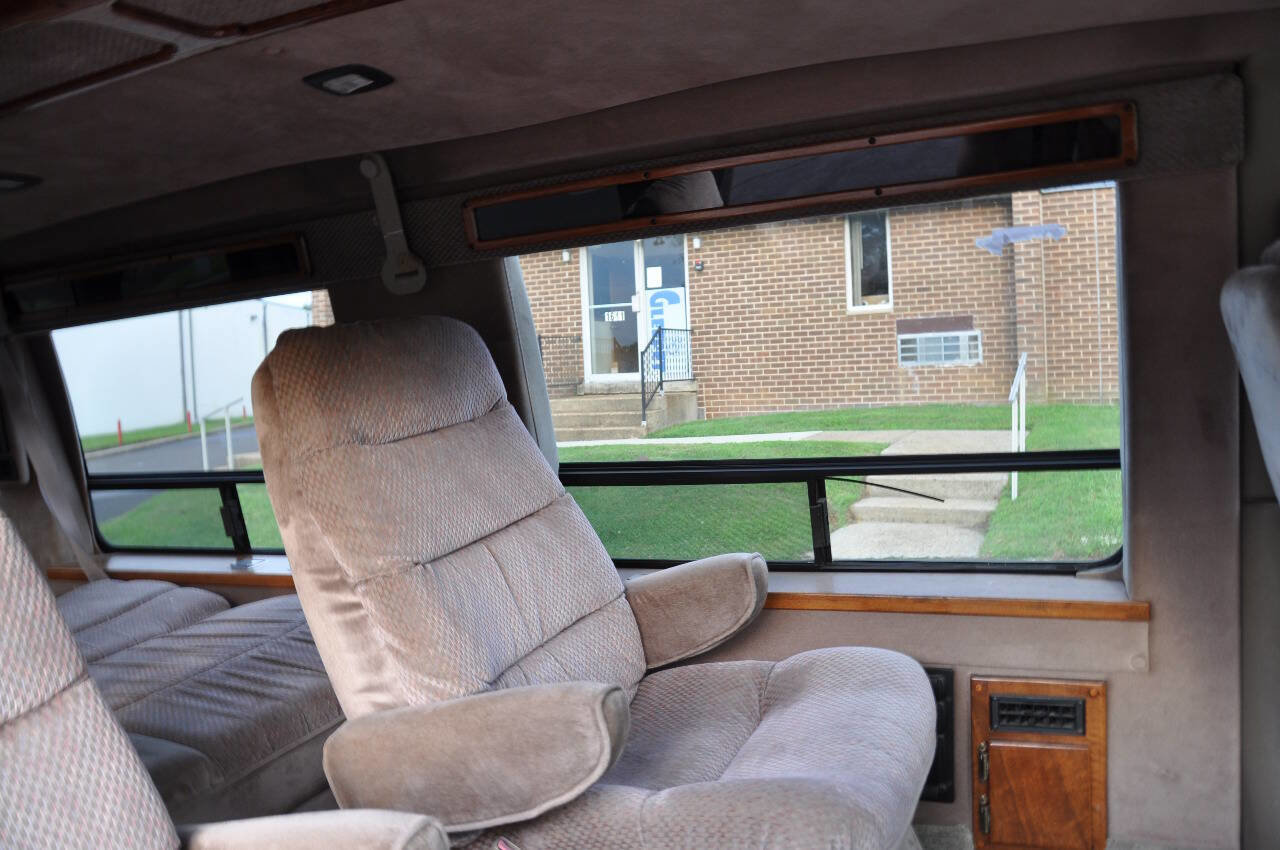 Used 1996 Chevrolet Express 1500 image 31