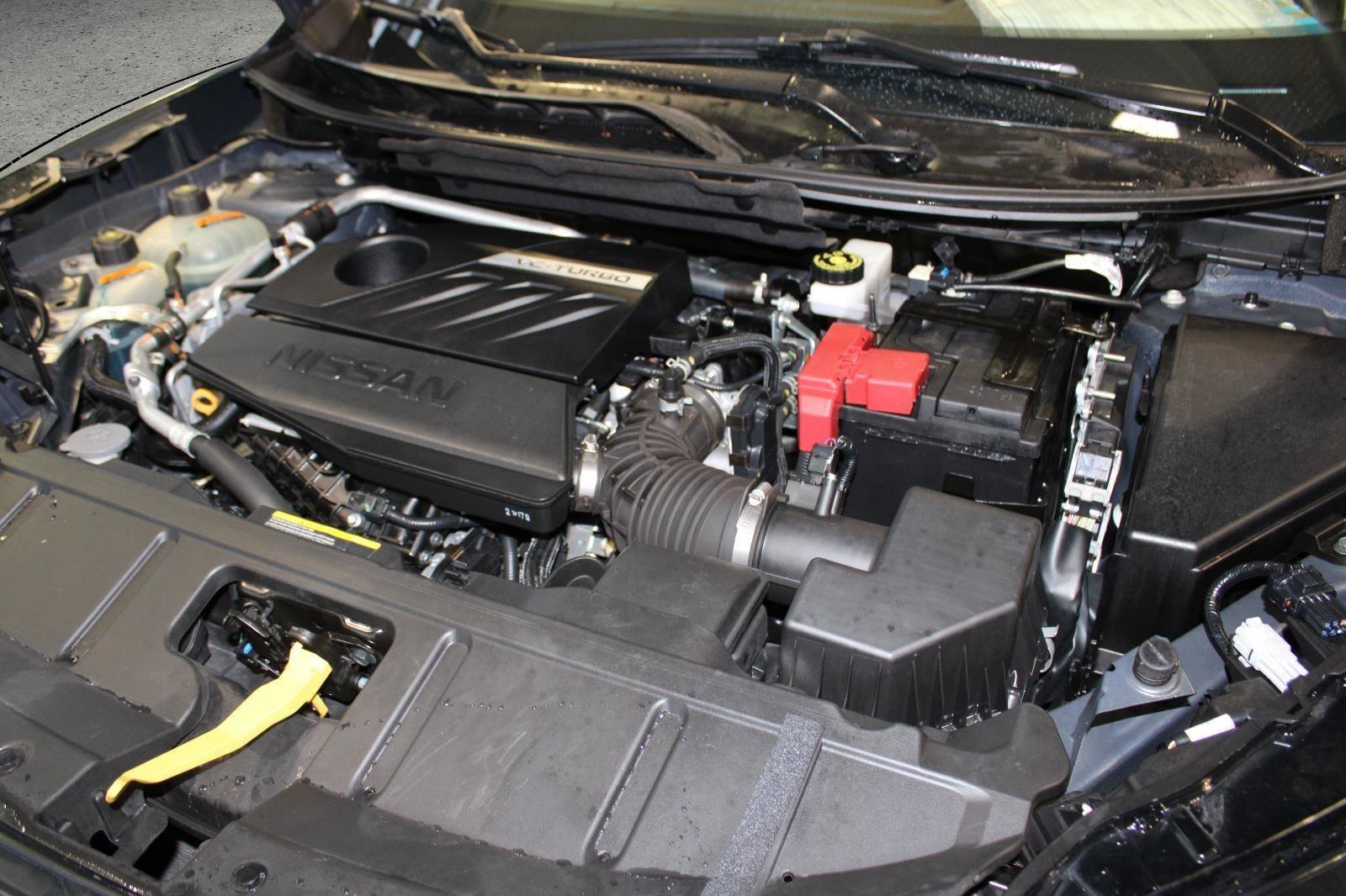 Used 2023 Nissan Rogue S image 44